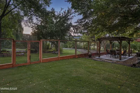 Exterior - 4265 Hackamore Dr, Reno, NV 89519 photo 17 of 27