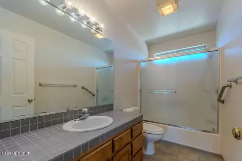 Bath - 6366 Westwind Way, Fallon, NV 89406 photo 1 of 3