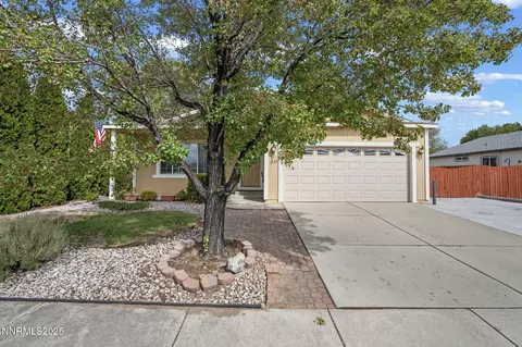 18197 Almondleaf Ct, Reno, NV 89508