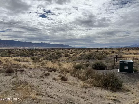 6580 Country Rd, Winnemucca, NV 89445