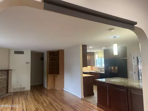 Living - 880 Ruby Ave, Reno, NV 89503 photo 5 of 7
