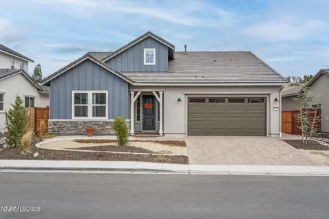 207 Commodore Dr, Reno, NV 89523