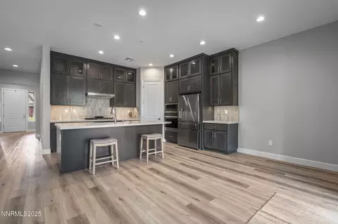 207 Commodore Dr, Reno, NV 89523 photo 9