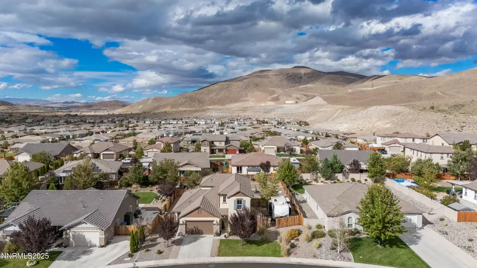 View/Area - 2830 Tobiano Dr, Reno, NV 89521 photo 2 of 11