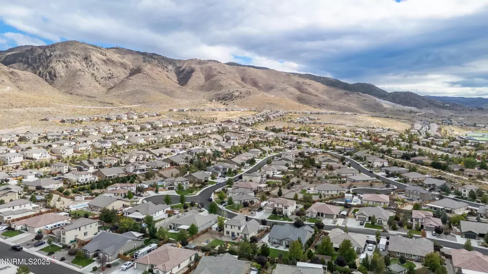 View/Area - 2830 Tobiano Dr, Reno, NV 89521 photo 10 of 11
