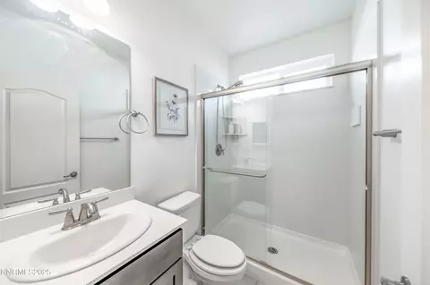 Bath - 2830 Tobiano Dr, Reno, NV 89521 photo 1 of 6