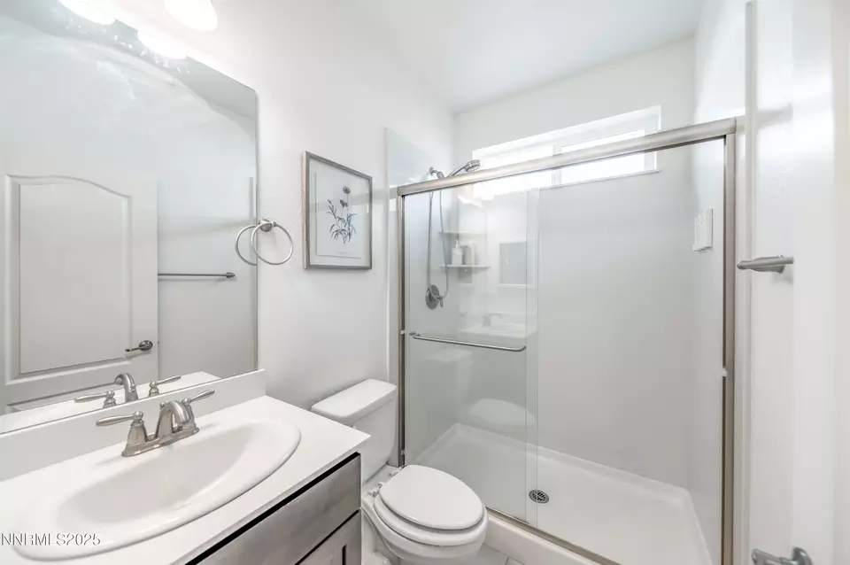 Bath - 2830 Tobiano Dr, Reno, NV 89521 photo 1 of 6