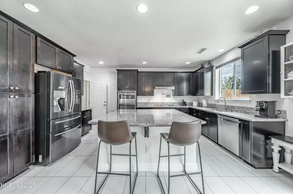 Kitchen - 2830 Tobiano Dr, Reno, NV 89521 photo 2 of 6