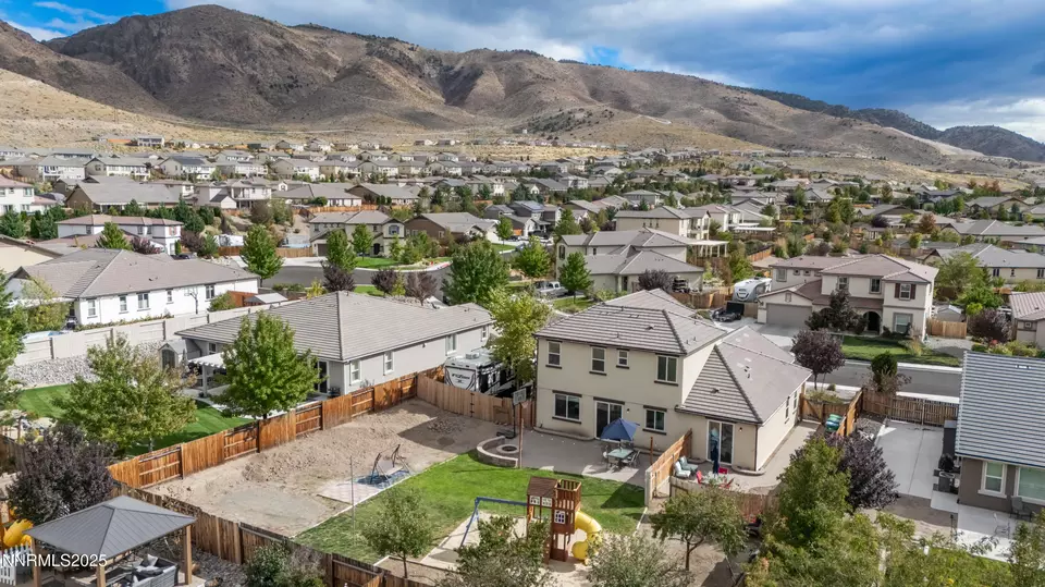 View/Area - 2830 Tobiano Dr, Reno, NV 89521 photo 5 of 11