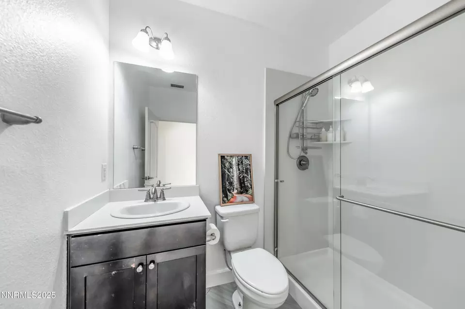 Bath - 2830 Tobiano Dr, Reno, NV 89521 photo 6 of 6
