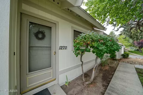 1270 Searchlite Ct, Reno, NV 89503