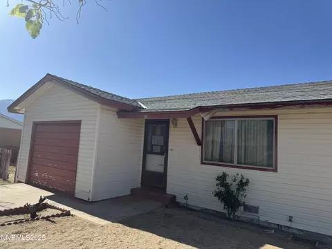 315 Pine St, Hawthorne, NV 89415