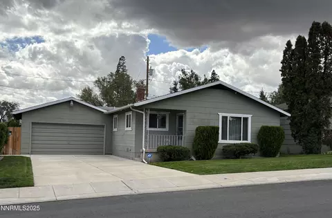 230 Glenmanor Dr, Reno, NV 89509