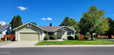 1749 Bougainvillea Dr, Minden, NV 89423