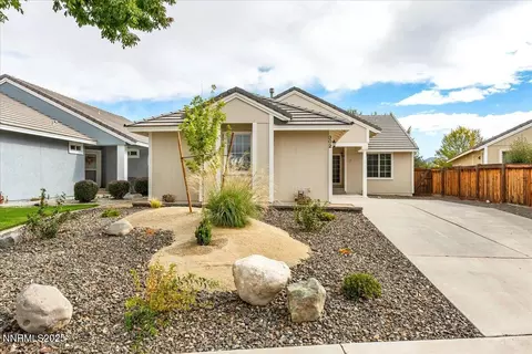 302 Royal Troon Dr, Dayton, NV 89403