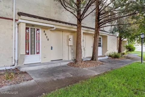 8620 Dixon Ln, Reno, NV 89511