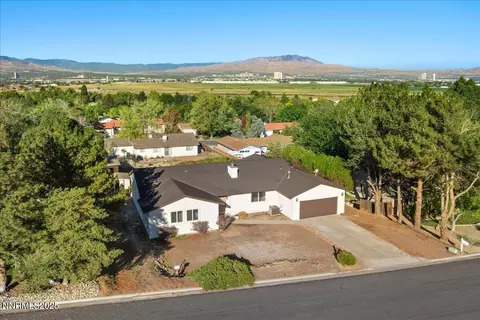 2265 Silky Sullivan Ln, Reno, NV 89502