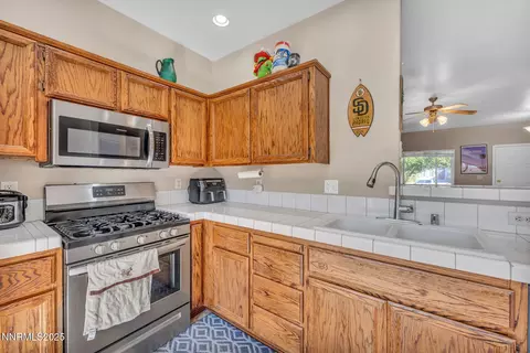 Kitchen - 1295 Eider Cir, Fallon, NV 89406 photo 3 of 4