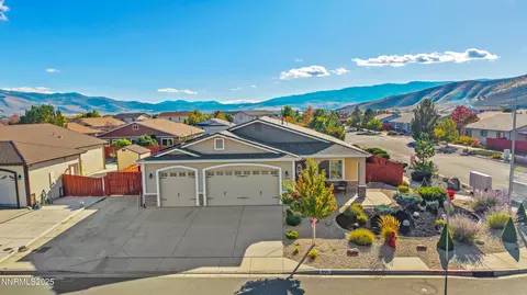 18520 Silverbell Ct, Reno, NV 89508