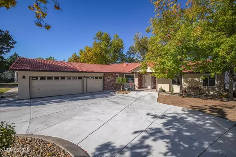 2835 Parkway Dr, Reno, NV 89502