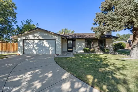 1118 Alta Vista Ct, Sparks, NV 89434
