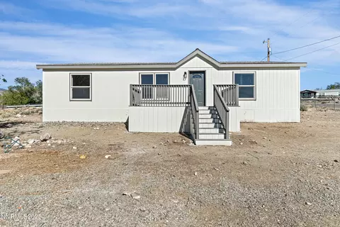 4795 Stagecoach Dr, Stagecoach, NV 89429