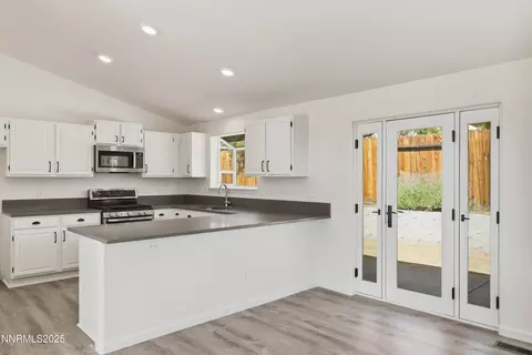 990 Starleaf Ct, Carson City, NV 89705