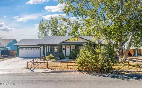 335 Veronica Ave, Sparks, NV 89436