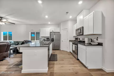 Kitchen - 1019 Anthony Ln, Fernley, NV 89408 photo 5 of 5