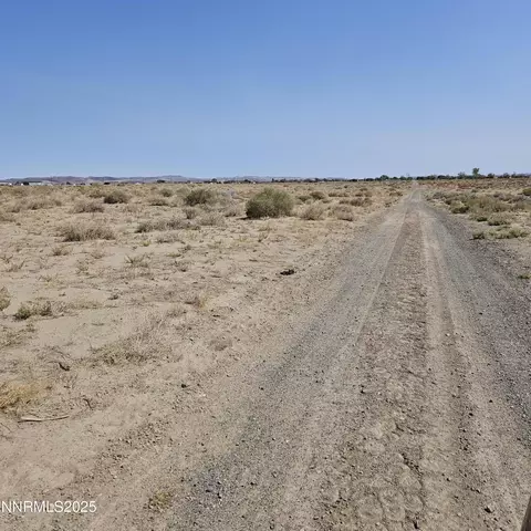 1590 E Badger St, Silver Springs, NV 89429
