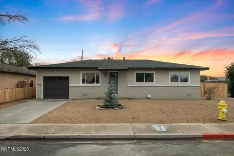 2385 Pauline Ave, Sparks, NV 89431