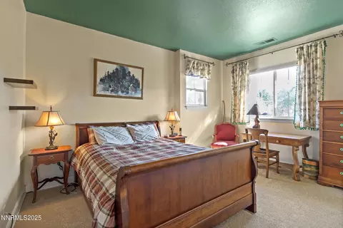 Bedroom - 2966 Eagle Rock Ct, Reno, NV 89511 photo 6 of 11