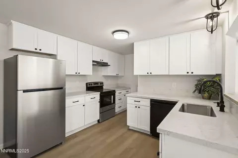 6780 Flower St, Reno, NV 89506