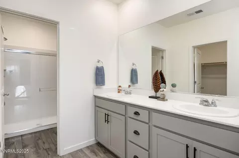 Bath - 775 Karry Way, Fallon, NV 89406 photo 2 of 3