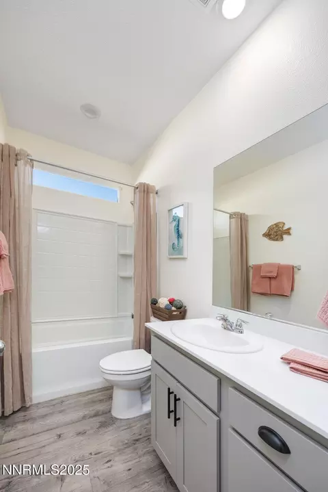 Bath - 775 Karry Way, Fallon, NV 89406 photo 1 of 3