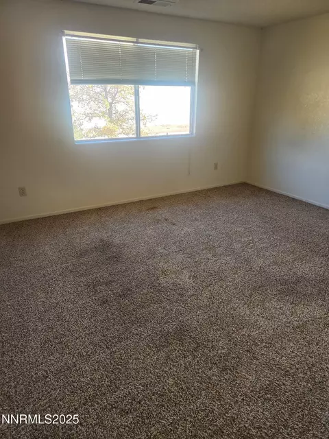 7663 Crystal Shores Dr, Reno, NV 89506