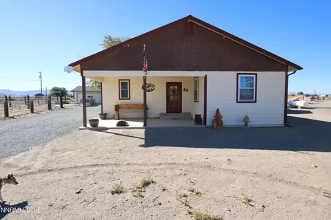 15 Brown Ln, Yerington, NV 89447
