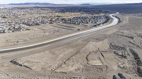 750 Mull Ln, Fernley, NV 89408