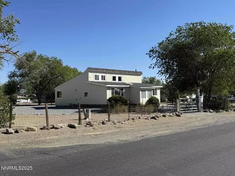 1480 Spruce Ave, Silver Springs, NV 89429