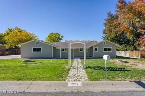 7702 S Southmoor Cir, Reno, NV 89502