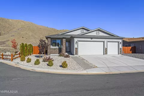 1075 W Slab Cliffs Ct, Reno, NV 89508