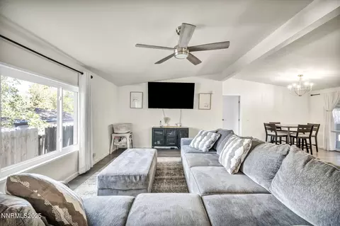 4970 Newport Ct, Reno, NV 89506