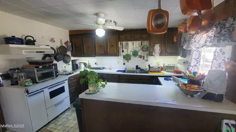 206 12th St, Mina, NV 89422 photo 5