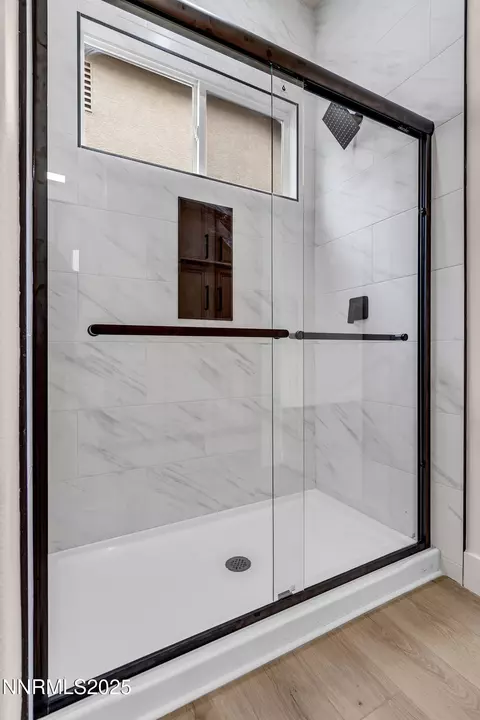 Bath - 1651 Emerald Bay Dr, Reno, NV 89521 photo 4 of 6