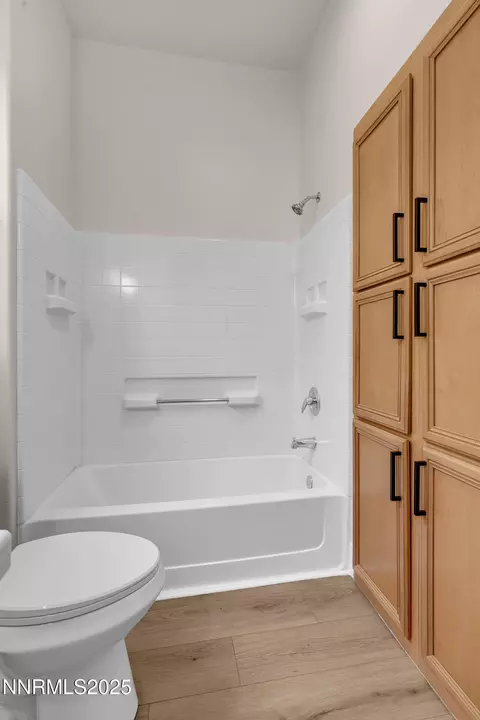 Bath - 1651 Emerald Bay Dr, Reno, NV 89521 photo 5 of 6