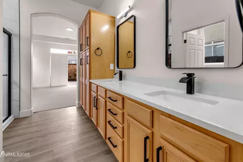 Bath - 1651 Emerald Bay Dr, Reno, NV 89521 photo 2 of 6