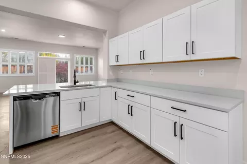 Kitchen - 1651 Emerald Bay Dr, Reno, NV 89521 photo 3 of 6