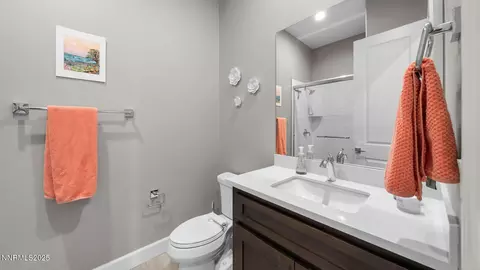 Bath - 279 Shackleton Dr, Verdi, NV 89439 photo 2 of 3