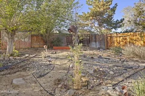 749 E St, Fernley, NV 89408 photo 29