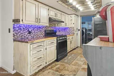 749 E St, Fernley, NV 89408 photo 10